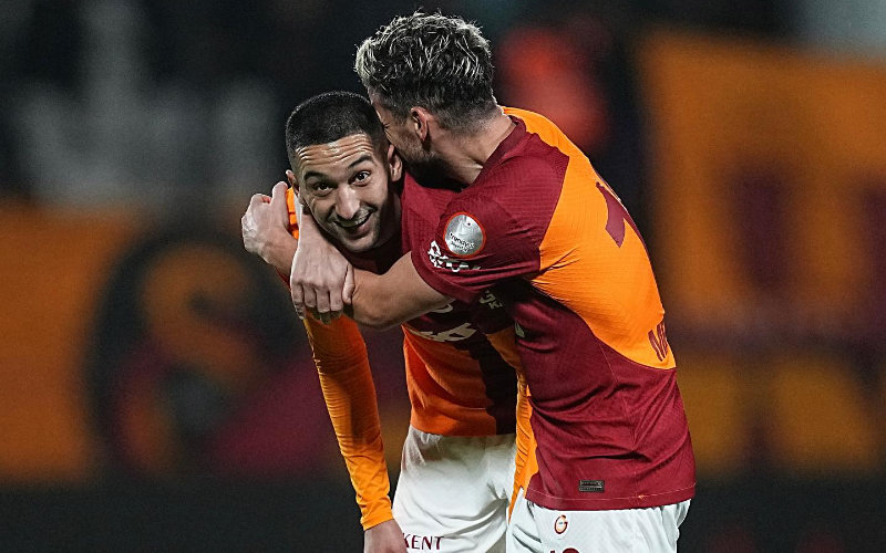 Frictions Between Hakim Ziyech and Galatasaray – End of Collaboration and Potential Move to Al Nassr or AS Roma