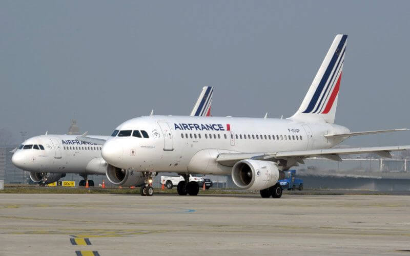 Maroc : Air France prête à renforcer ses vols avant la fermeture des  frontières - Le Parisien