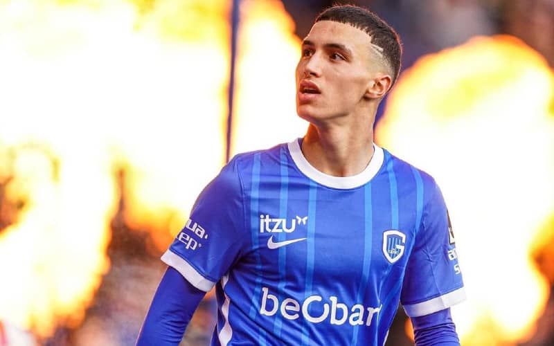 Mercato Bilal El Khannouss reste au KRC Genk